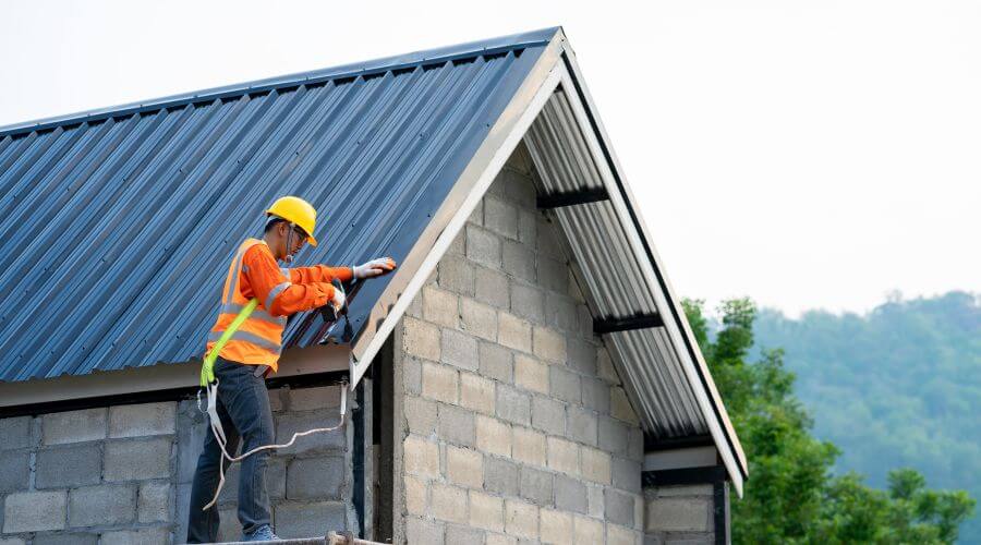 Expert Emergency Roof Repairs services in Lunenburg, MA